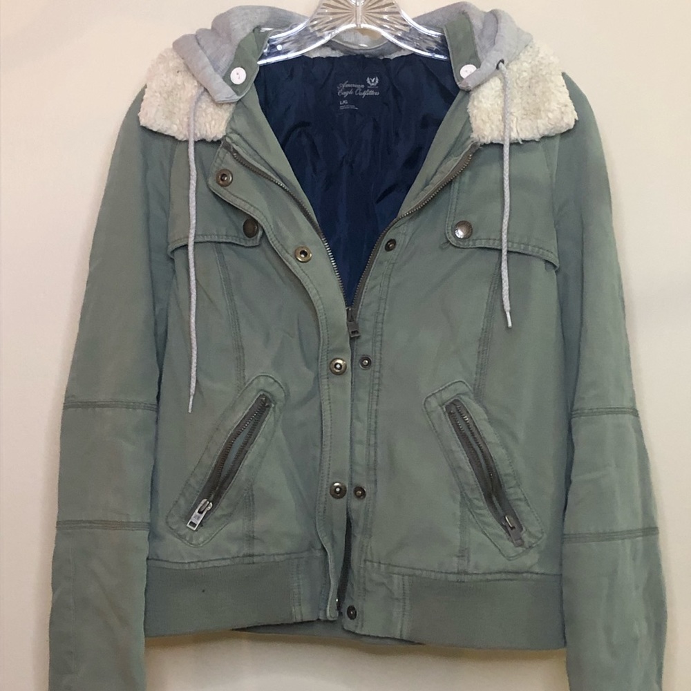 American Eagle olive jacket with collar